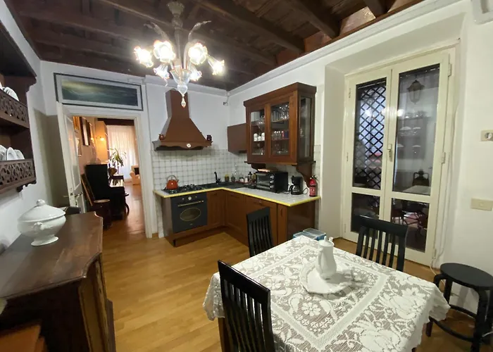 Leonina Luxury Euroform
