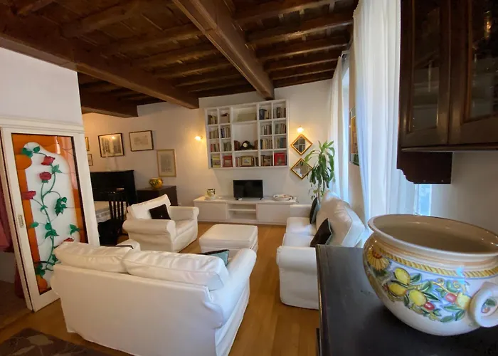 Leonina Luxury Euroform *