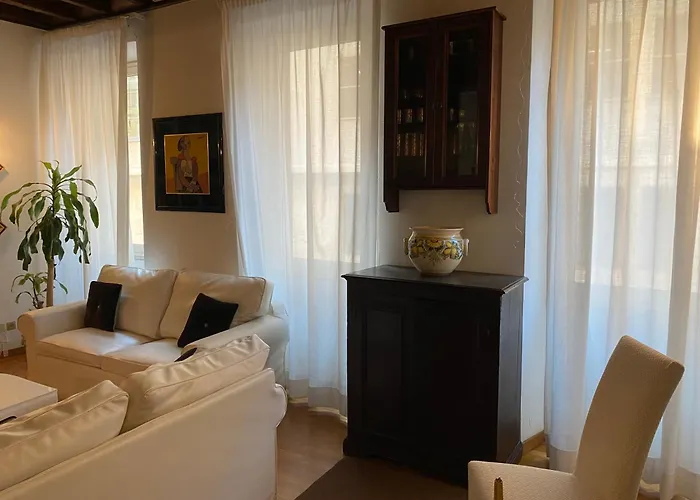 Leonina Luxury Euroform *