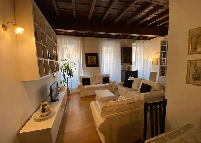 Leonina Luxury Euroform Апартаменты *